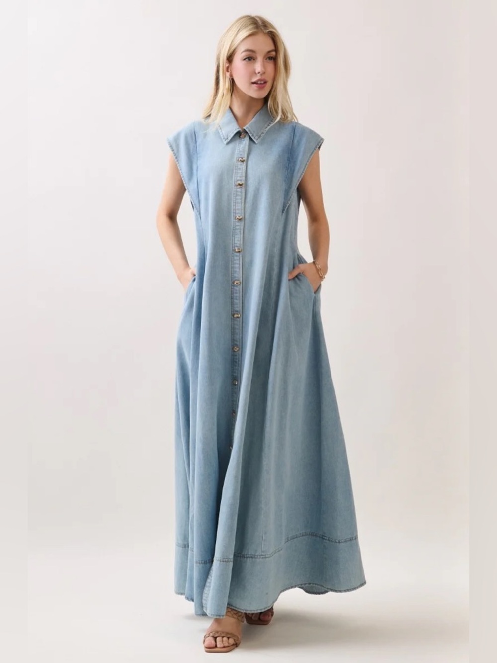 NWT Sleeveless Light Wash Denim Maxi Shirt Dress with Pockets |Summer Maxi Dress - Picture 3 of 6